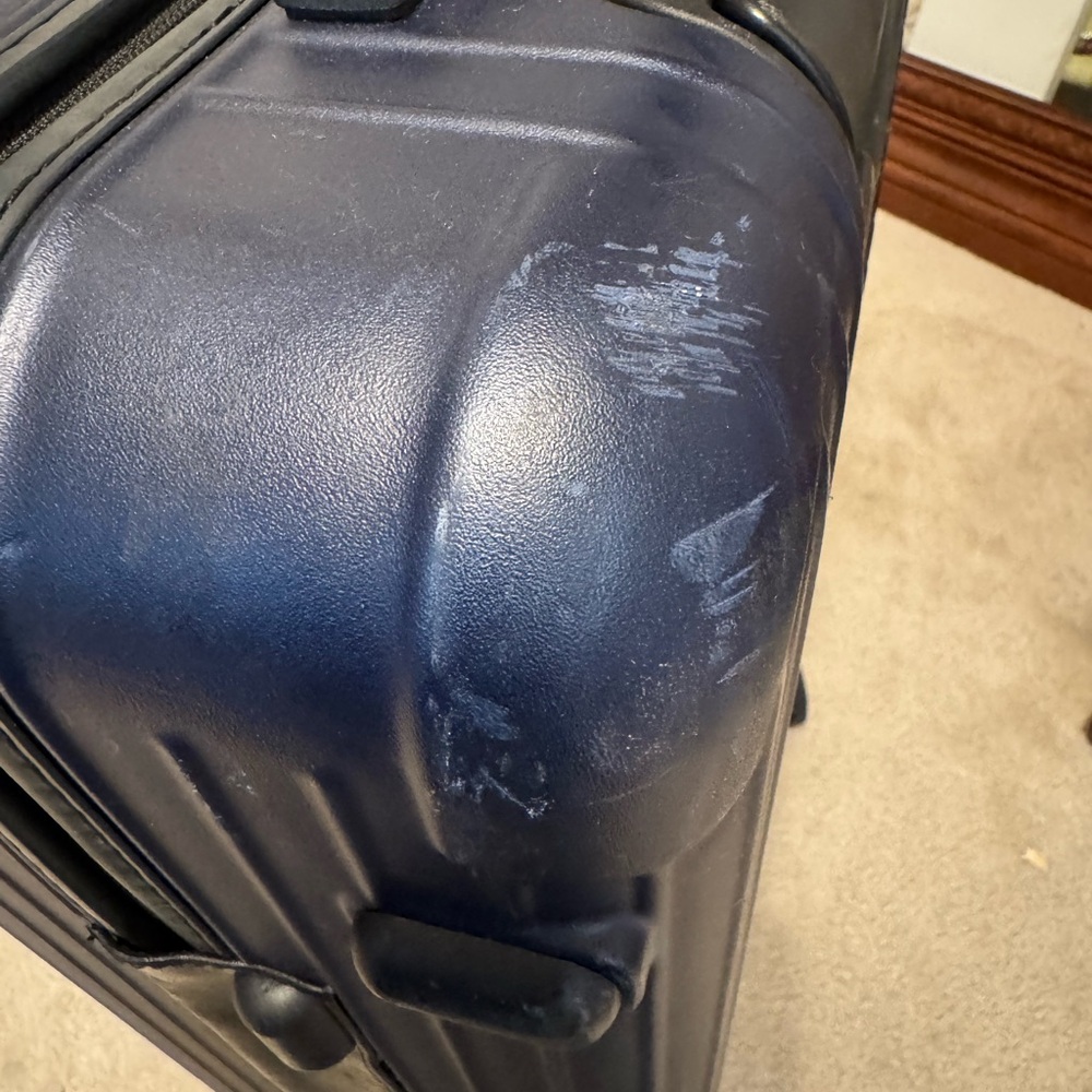 Authentic RIMOWA Navy Blue SALSA Rolling Suitcase - Picture 3 of 12